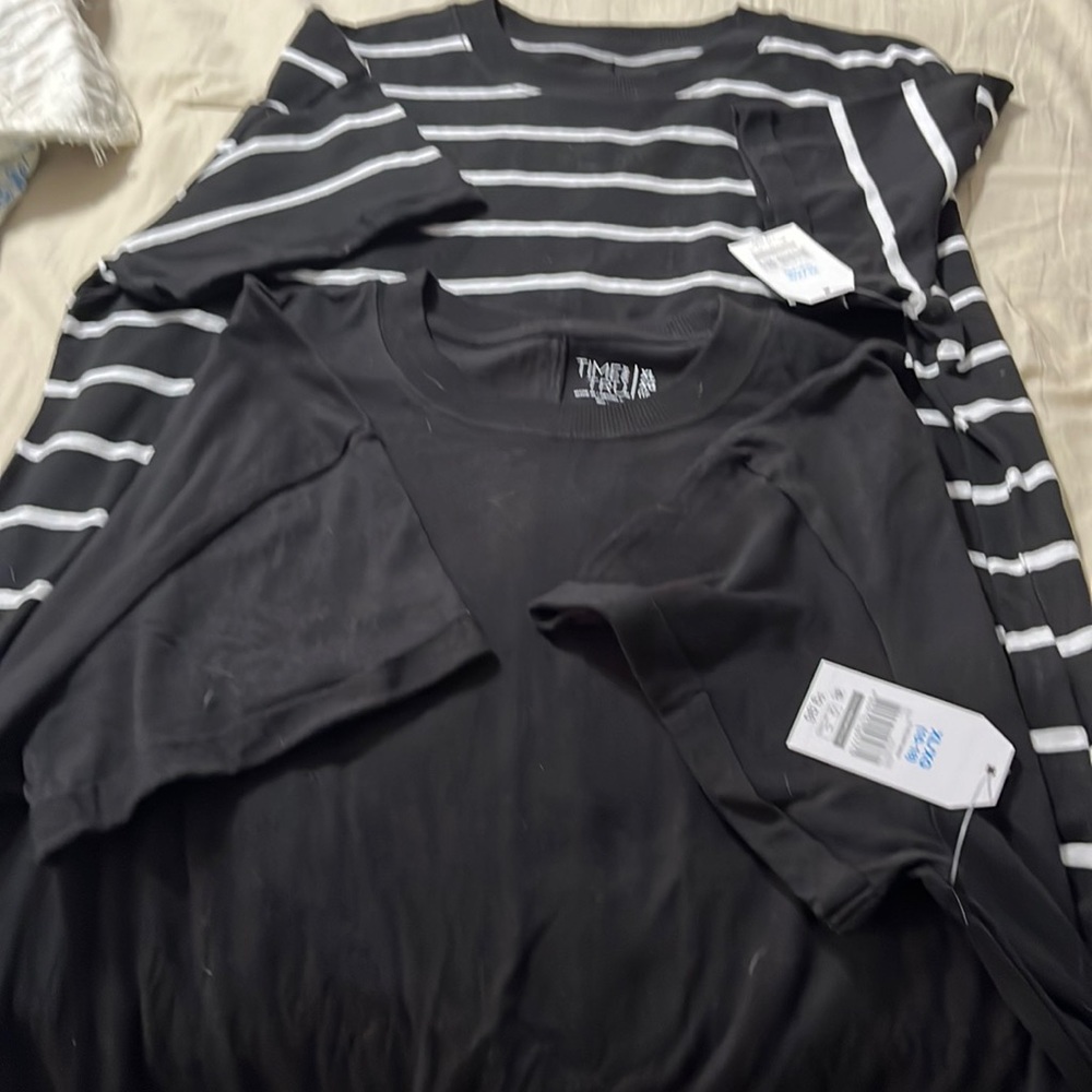 2 NWT  Women’s Dressss. Both are size X-LARGE 16-18.